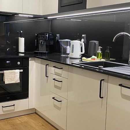 Apartamenty Magia Z Bezplatnym Parkingiem I Klimatyzacja Rzeszow Luaran gambar